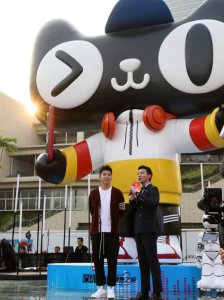 ​王大陆身高多少(真实(181cm大高个穿吊裆裤变170cm))