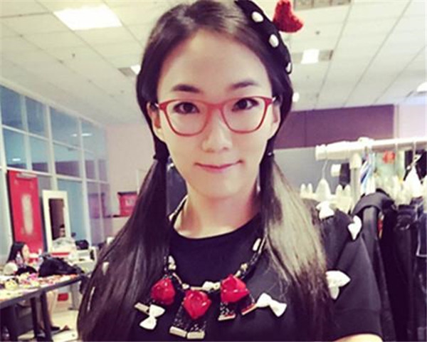 马薇薇为什么那么有钱?马薇薇老公是谁前夫罗小熊出轨了是渣男吗