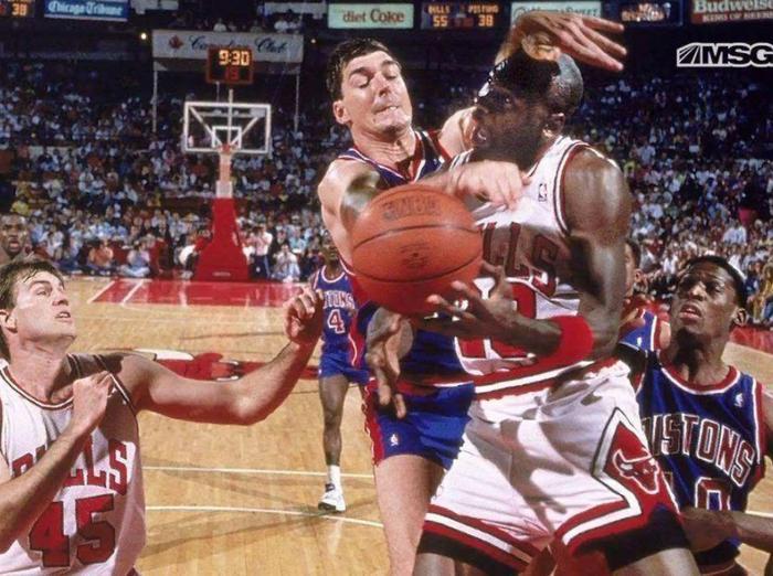 NBA历史上打球公认最脏的兰比尔,他在球场上的表现到底如何?