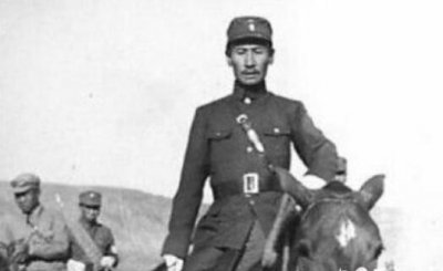 ​马占山传奇简介