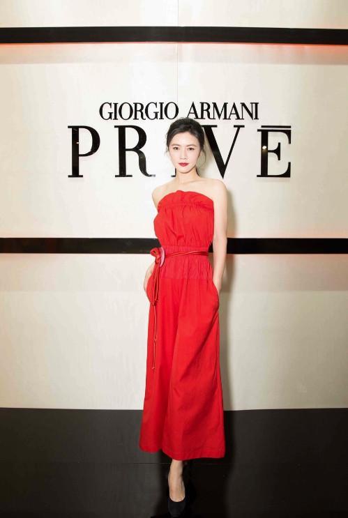 她为嫁豪门不惜退圈,富豪老公却病逝牢狱,如今43岁活成这样!