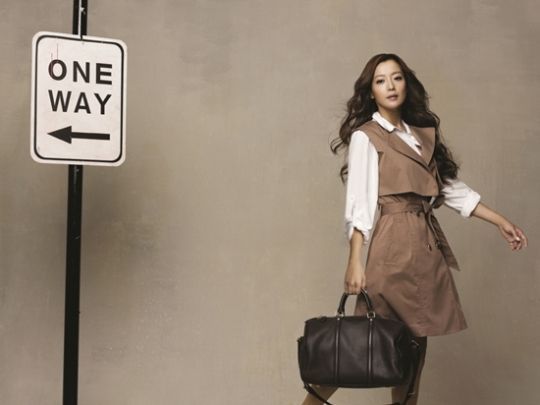 金喜善个人资料写真作品