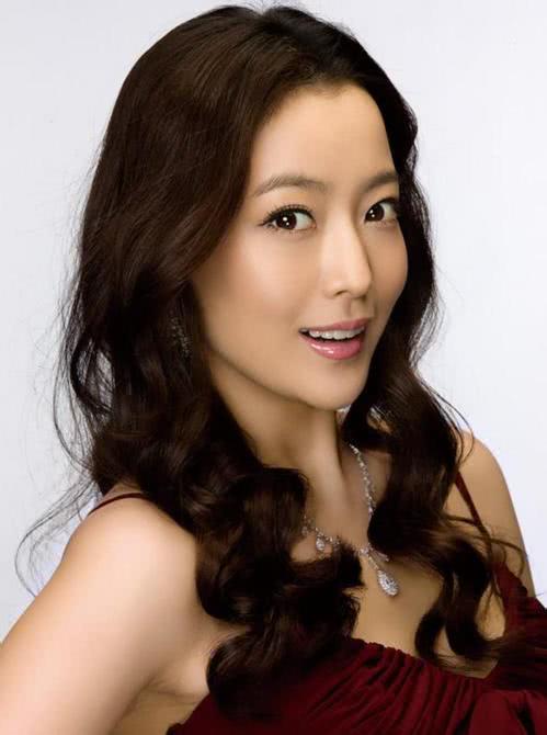 金喜善个人资料写真作品