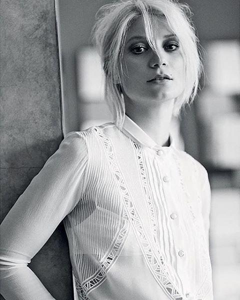 米娅·华希科沃斯卡个人资料写真作品