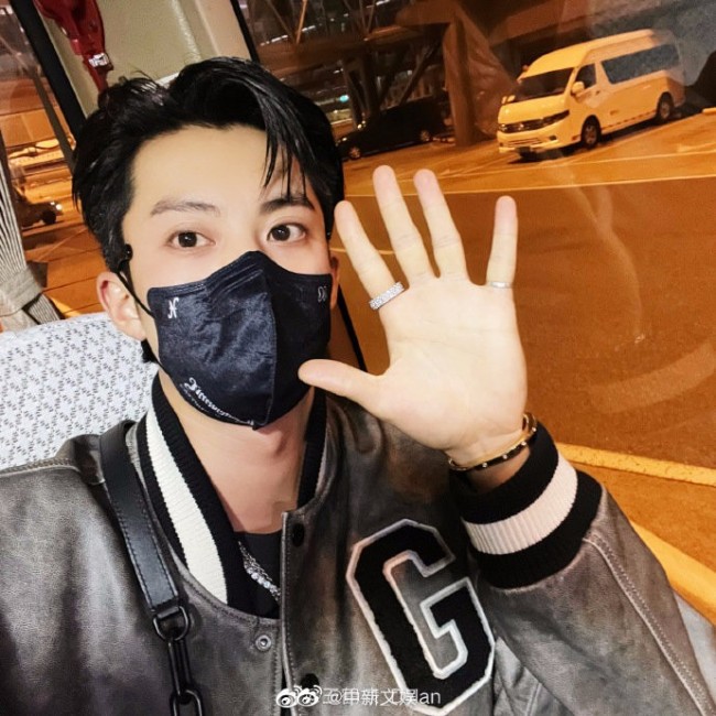 大强加油!王鹤棣发文庆出道五周年