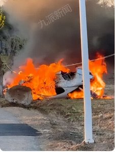 ​两男子勇救着火车辆驾驶员，网友点赞“英雄本色”！