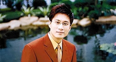 ​陈维聪：26岁红遍广东，与妻子姚珊相爱31岁，59岁的他成为陈叔