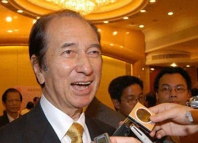 ​清朝早就灭了，为何赌王何鸿燊还可以娶4个老婆？没犯重婚罪吗？