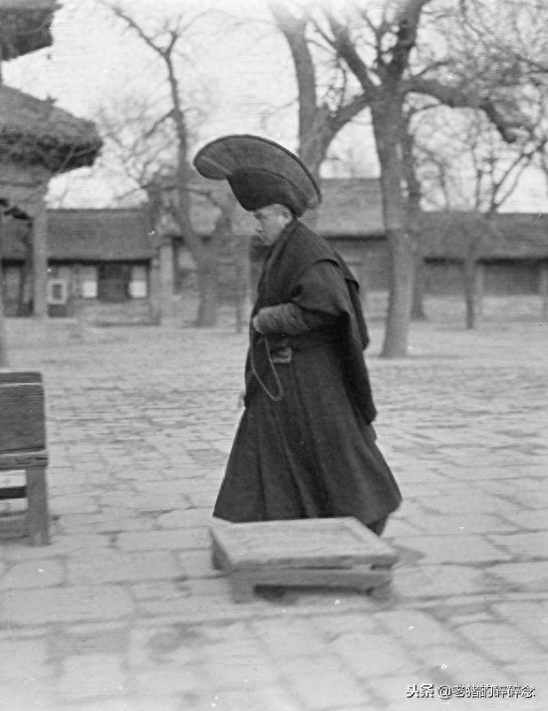 清末珍贵历史影像：北京雍和宫庙会