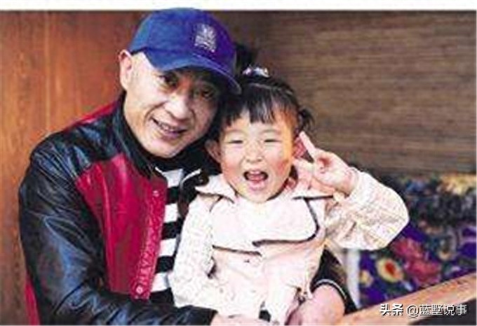 “赵四”刘小光婚姻本是很幸福，老婆漂亮比他小七岁