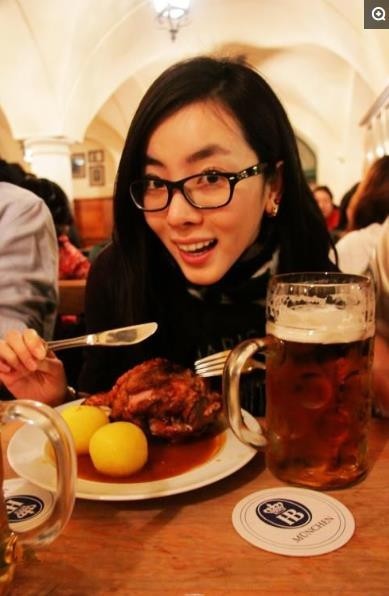 李思思,央视美女主持,85后北大才女