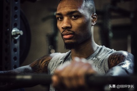 一组利拉德训练的写真照