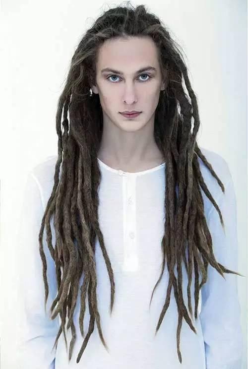 任何男生都可以驾驭的长发发型(发型21种长发造型让男人照样型到爆)(25)