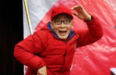 ​六小龄童原名叫什么（从万人追捧到全网嘲讽究竟做了什么）