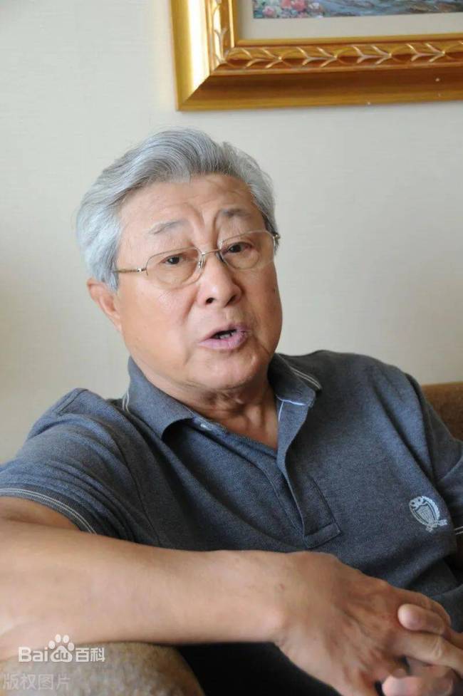 张颂文是王心刚的儿子吗? 好扯!当然不是啊!