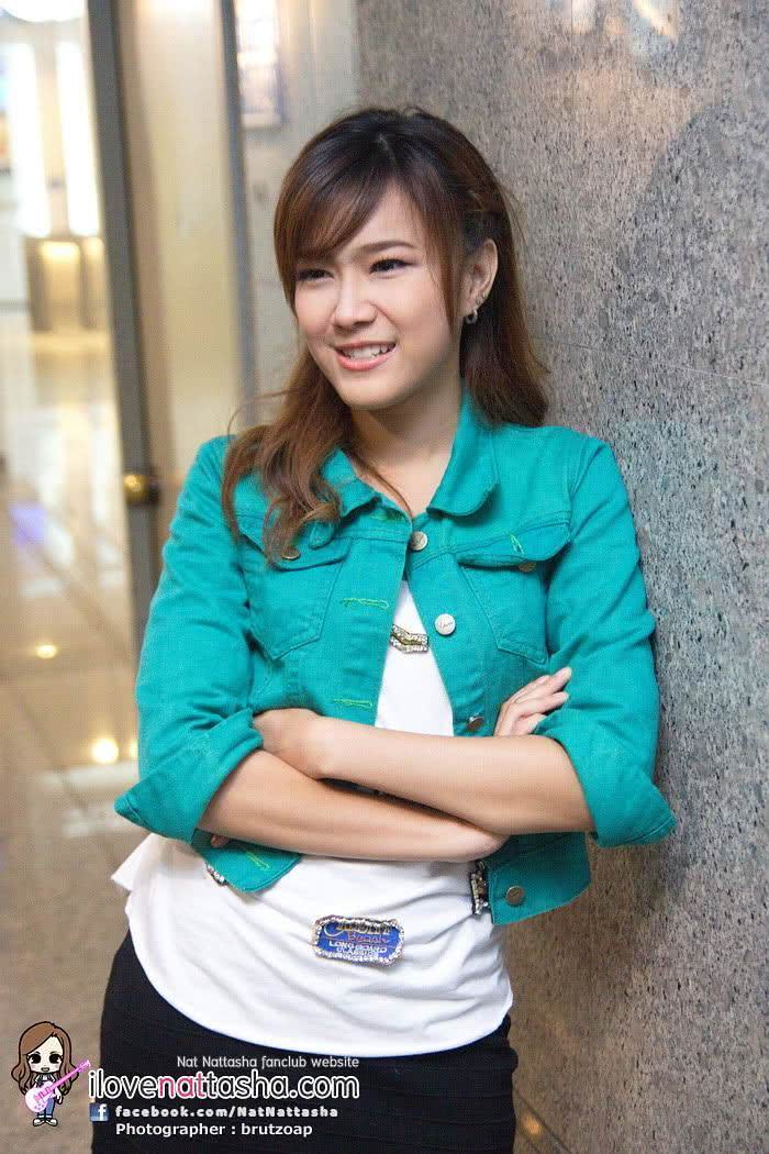 娜塔莎·劳佳姆个人资料写真作品