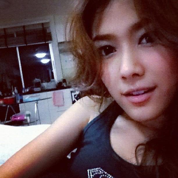 娜塔莎·劳佳姆个人资料写真作品