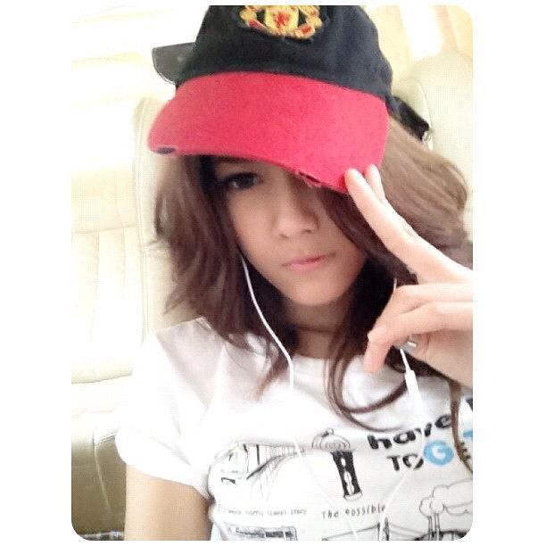 娜塔莎·劳佳姆个人资料写真作品