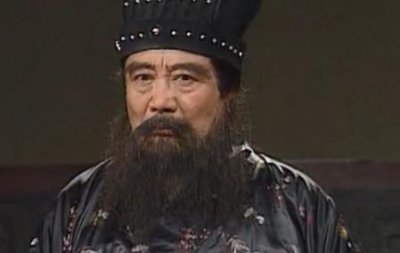 ​董卓的身份是怎样的？为何他要改立新君呢？