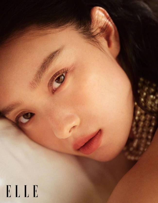 元气满满又性感!34岁倪妮大秀美腿依旧少女