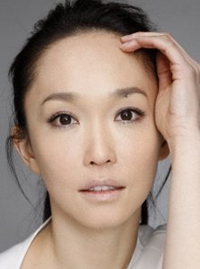 ​演员范文芳：因被富豪男友抛弃，嫁给李铭顺后被宠成了宝