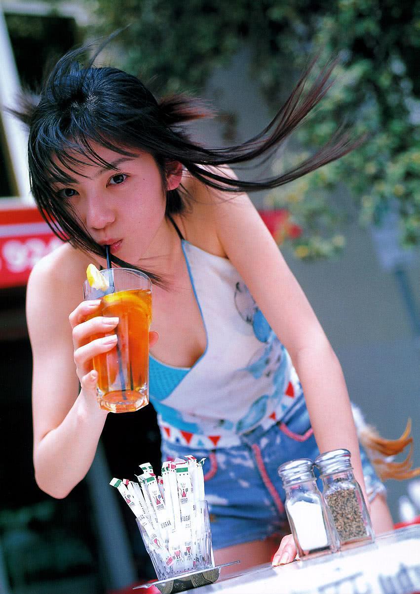 原史奈个人资料写真作品