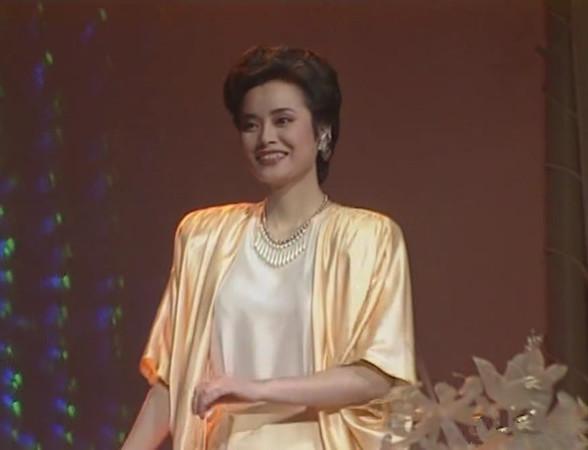 毛阿敏如今的状况（25岁爆红26岁跌落神坛）(8)