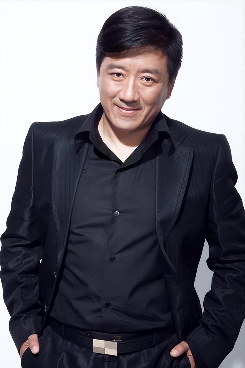 丁勇岱的妻子是谁（演员丁勇岱老婆赵雪华简历）