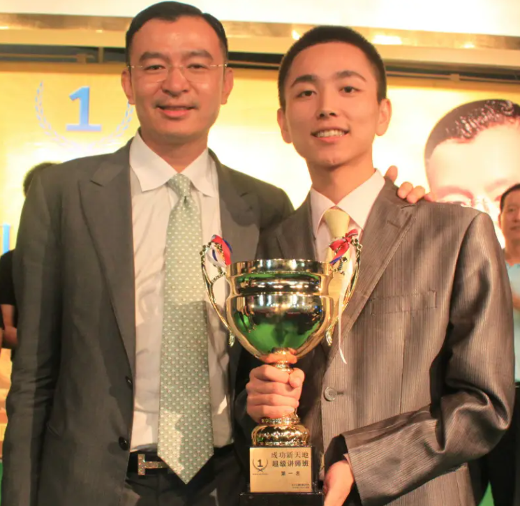 陈安之简介个人资料(陈安之成功背后,隐藏着无数家庭的支离破碎)