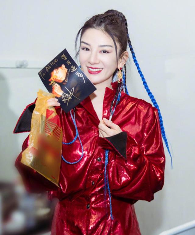 黄奕的两次婚姻情况(43岁黄奕勇敢追爱)(17)