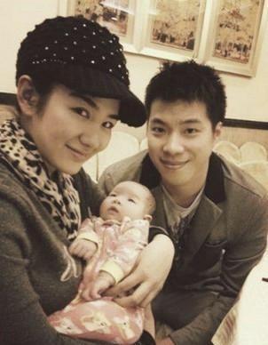 黄奕的两次婚姻情况(43岁黄奕勇敢追爱)(8)