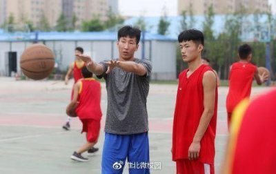 ​从“王牌控卫”到“金牌教练”