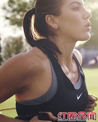 霍普索罗大尺度不雅照曝光 其个人资料遭热搜