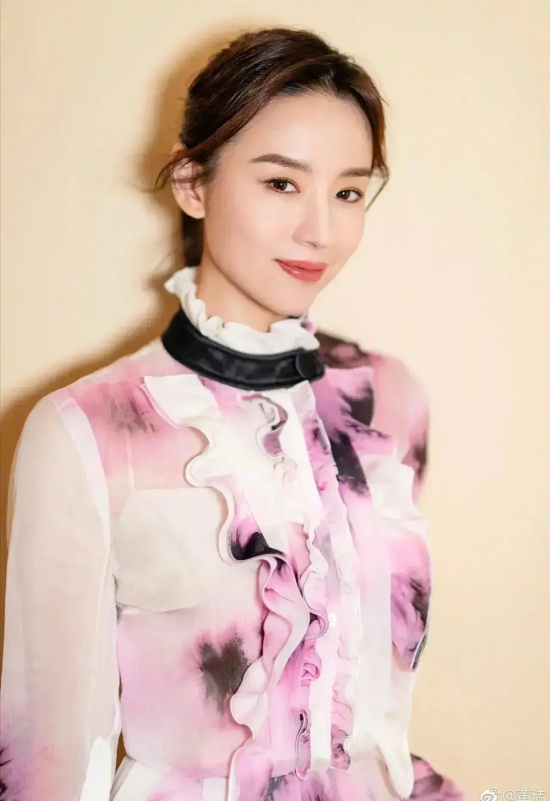 清冷美人董洁早年高清写真合集