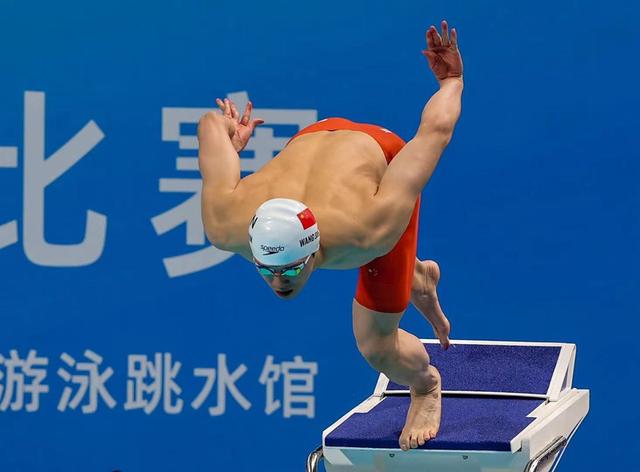 孙杨四轮比赛完整(罕见一挑七)(3)