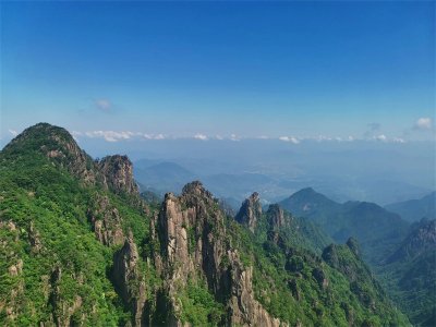 ​黄山和张家界哪个更值得去(黄山和张家界哪个风景好)