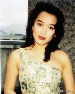 ​陈加玲——女演员、歌手、制片人