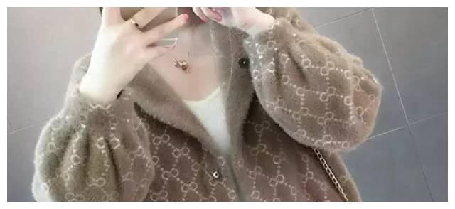 新上架“水貂绒”外套,火了,高贵时尚还便宜,比羽绒服还保暖