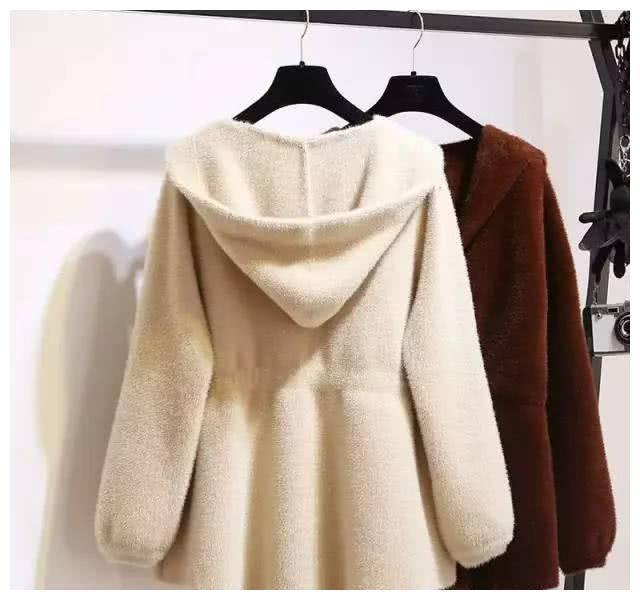 新上架“水貂绒”外套,火了,高贵时尚还便宜,比羽绒服还保暖