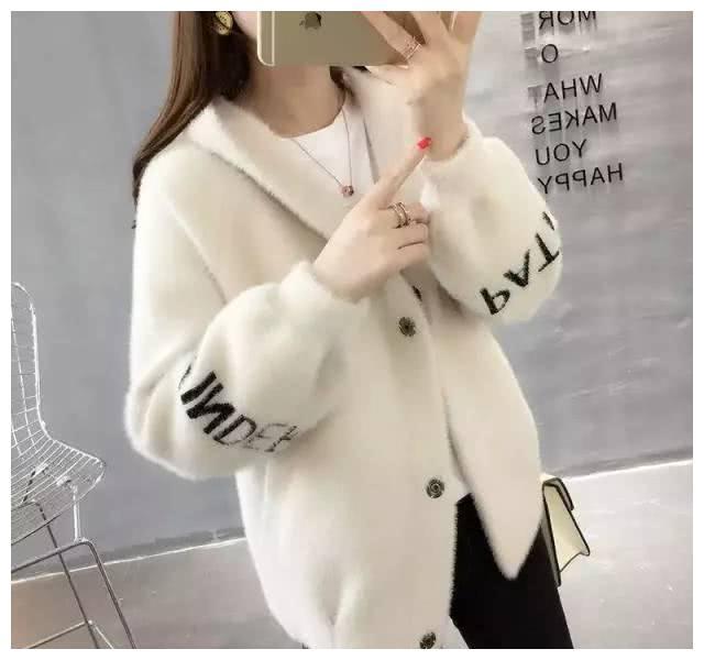 新上架“水貂绒”外套,火了,高贵时尚还便宜,比羽绒服还保暖