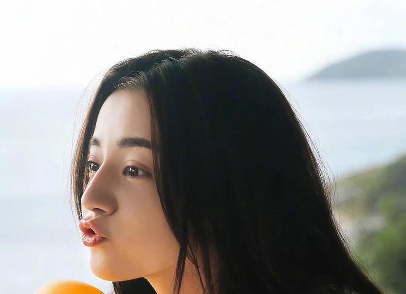 怎么逗女生开心？逗女生开心的套路