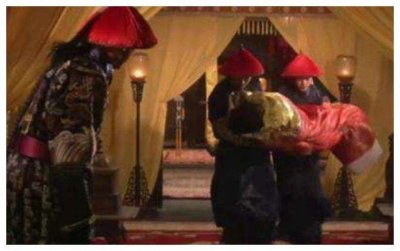 ​古代妃子都是怎么侍寝的？唐朝皇帝有点惨···