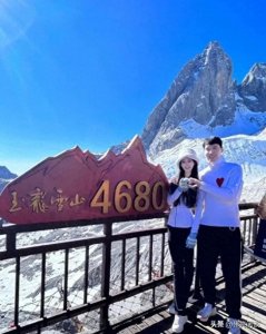 ​羡慕！孙闻公开恋情，女友白富美、颜值又高，爱情事业双丰收