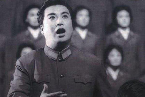 李双江和蒋英的故事 相差20岁应该是谣传