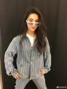 ​网络红人韩老板刘亦菲刘亦菲为什么是美国国籍