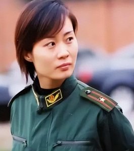 ​雷敏：不仅颜值出众还屡立战功，被誉为第一代女特警的当家花旦