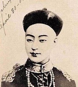 ​历史上的今天：光绪皇帝登基，他打开了中国百年变革大潮的闸门