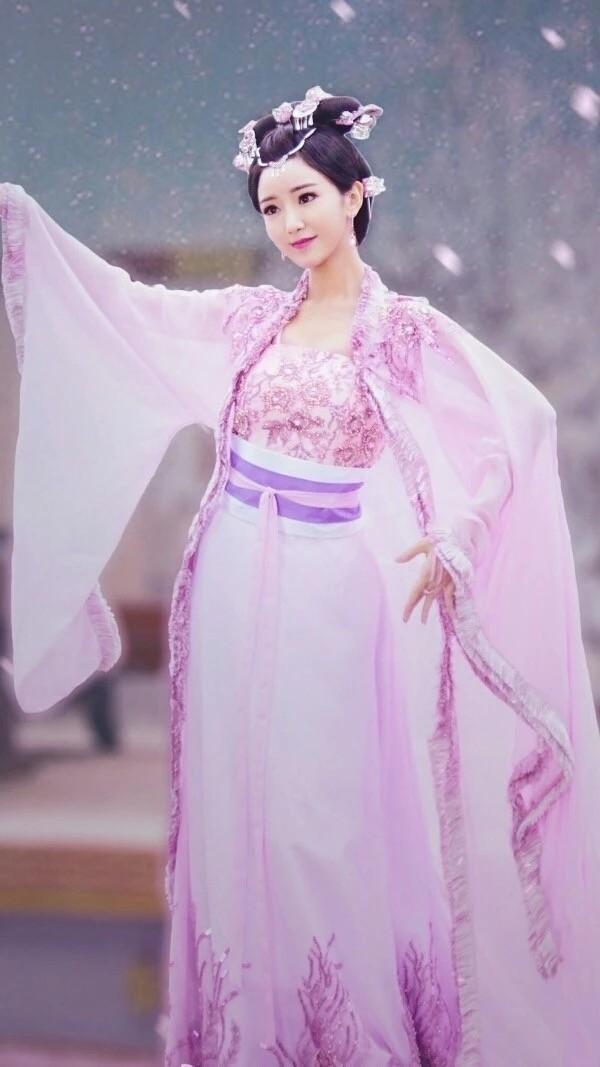 《盗墓笔记重启》女主上线，清新甜美还是吴邪小迷妹，让人期待