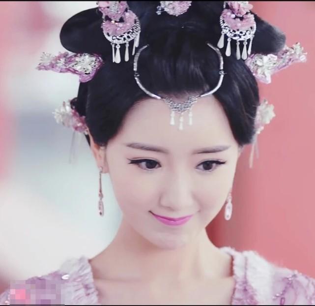 《盗墓笔记重启》女主上线，清新甜美还是吴邪小迷妹，让人期待