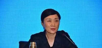 ​去年落马的唯一女正部被双开：违规选拔任用干部，大搞全家腐